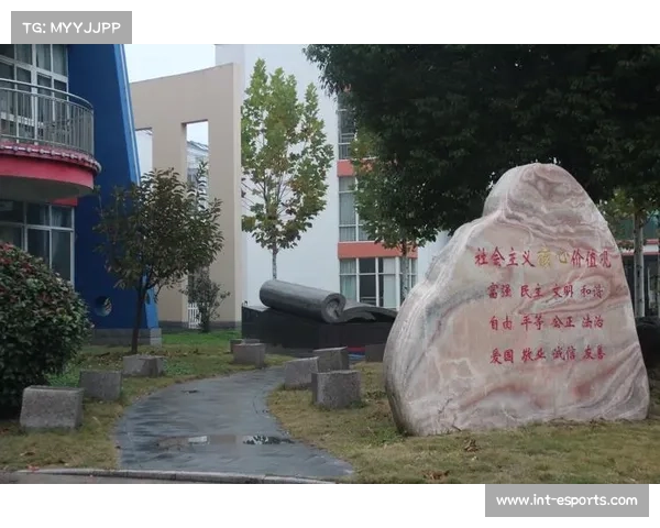 明德实验学校书记鲁江谈校园高尔夫：运动是涵养品格的生动课堂